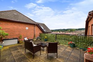 COMMUNAL PATIO- click for photo gallery